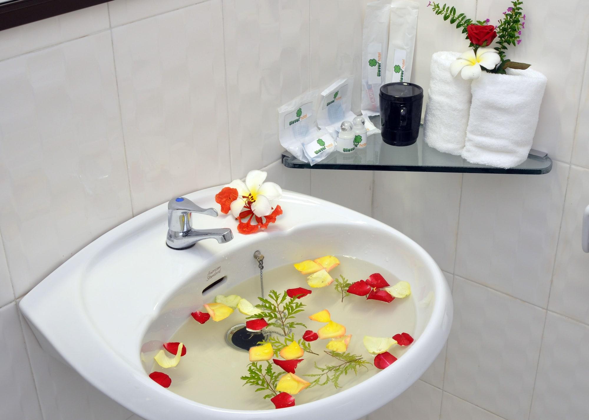 Hotel Clover Yangon