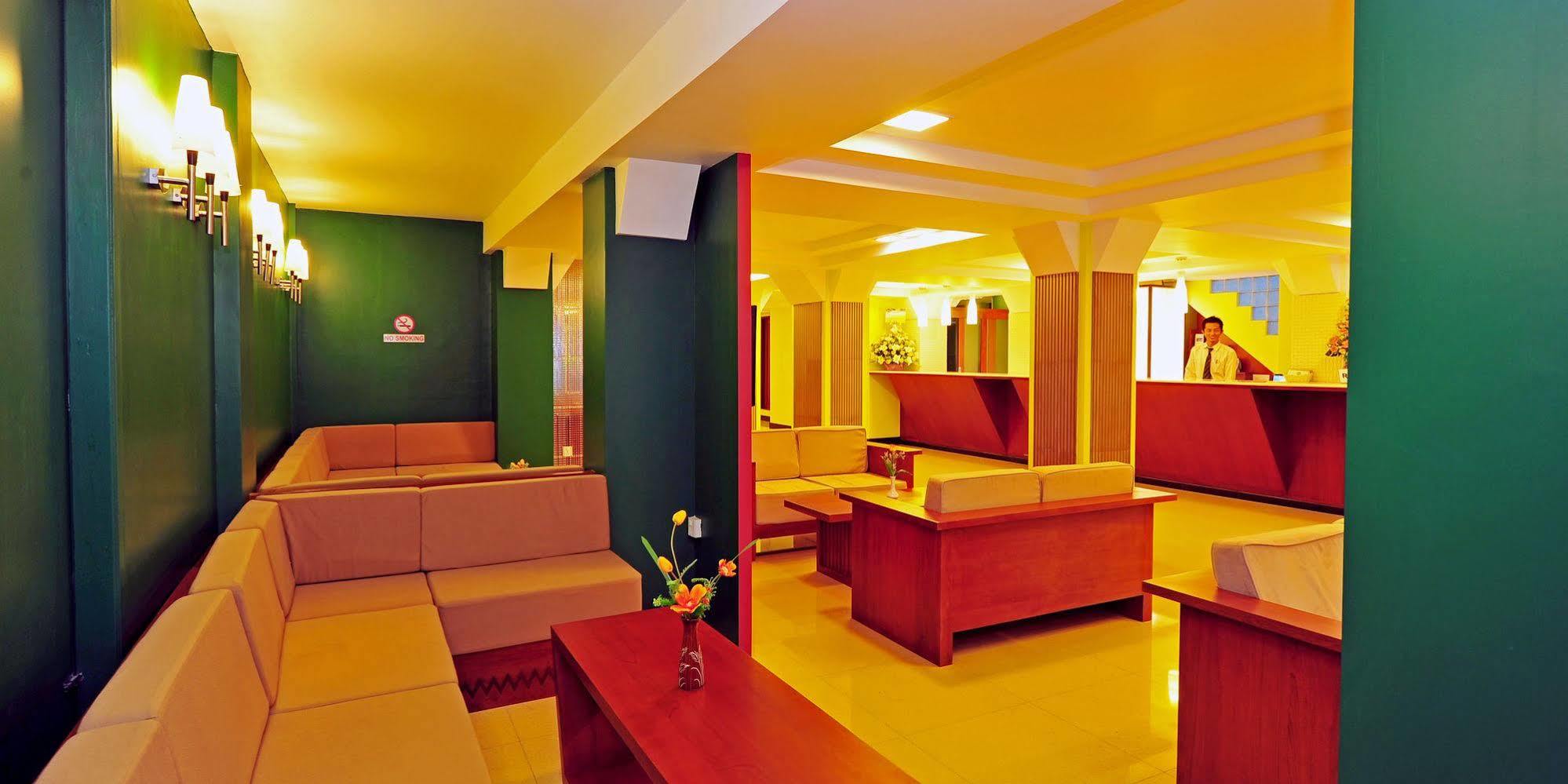 Hotel Clover 3*