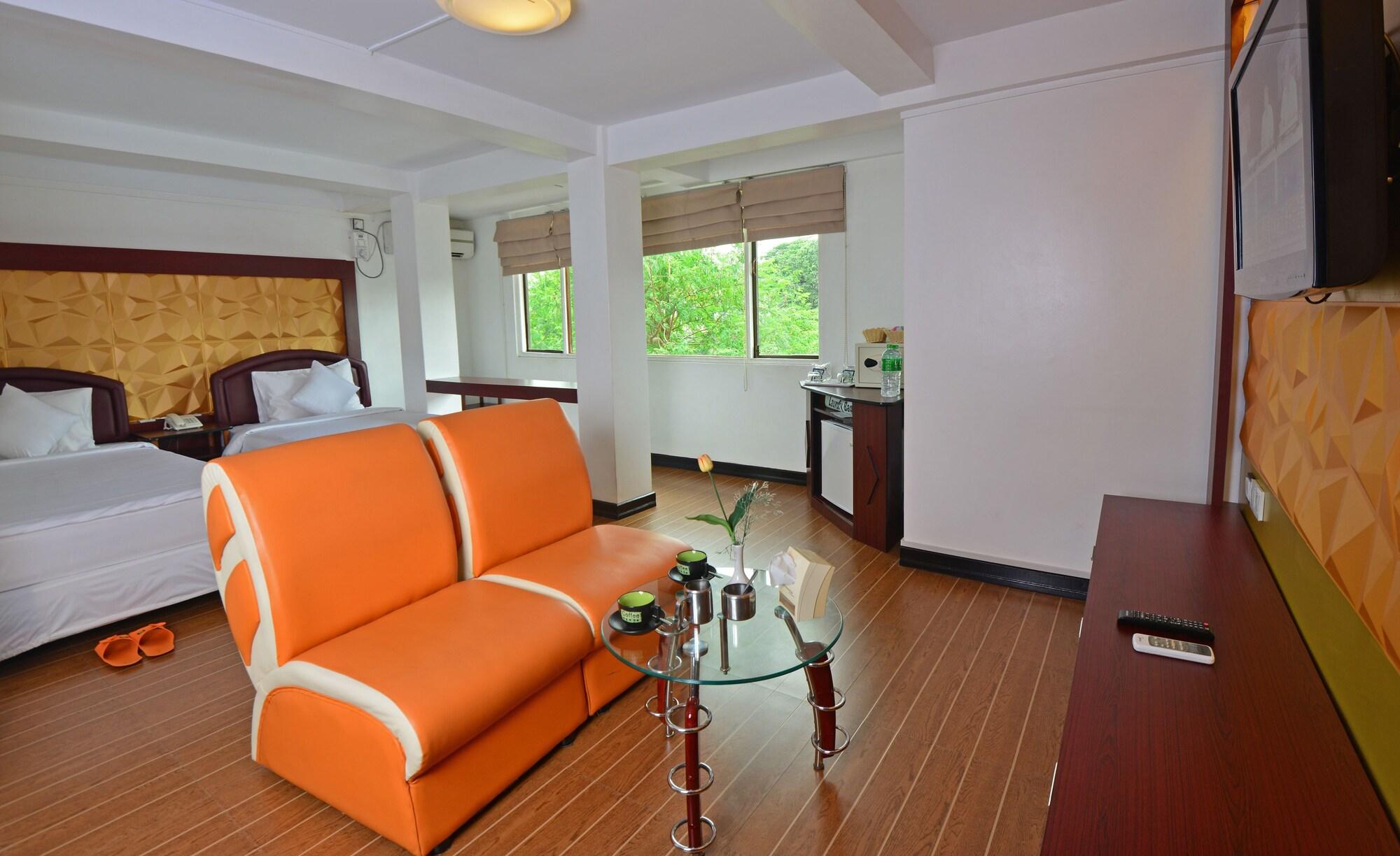 โรงแรมโคลเวอร์ โรงแรม 3*