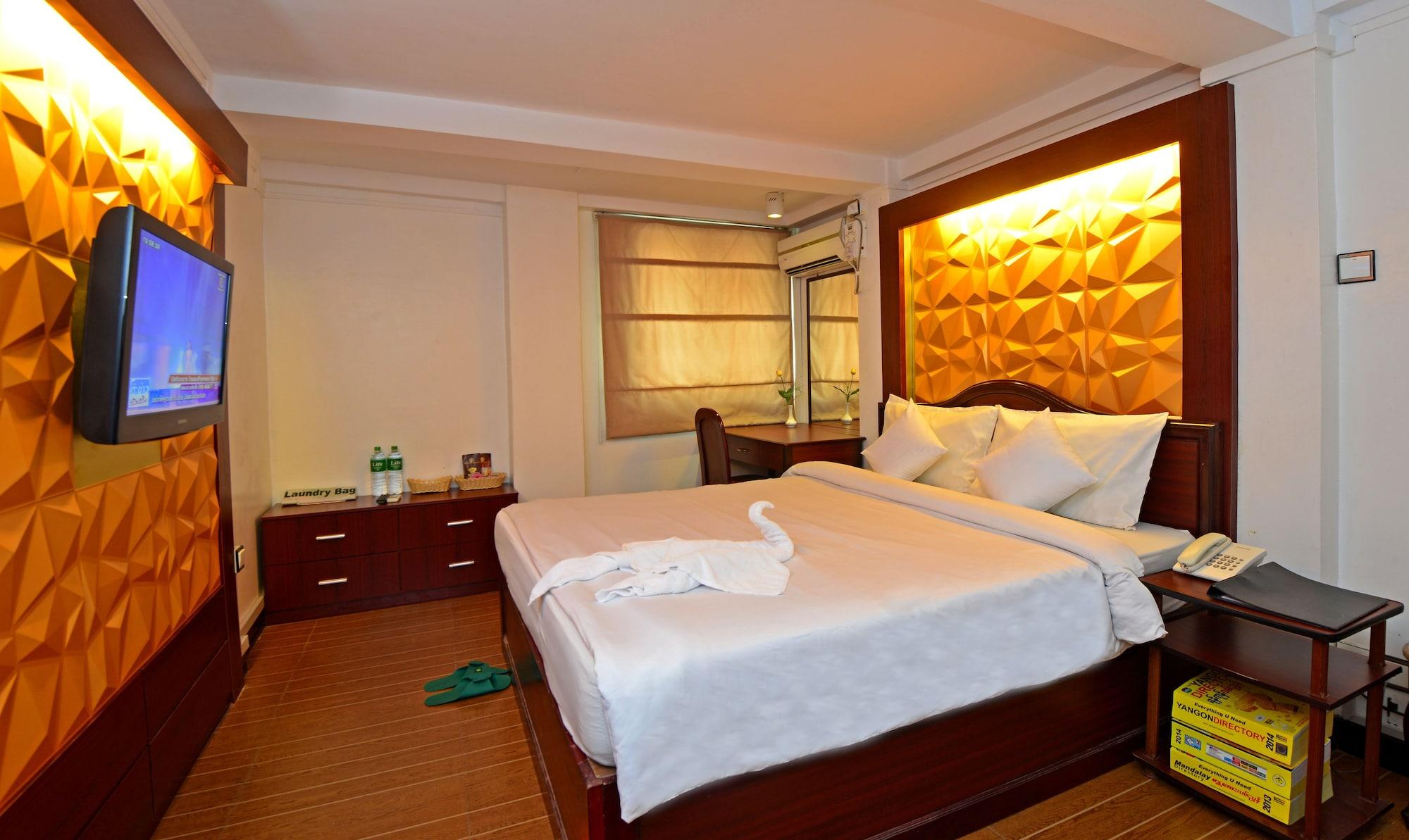 โรงแรมโคลเวอร์ โรงแรม
