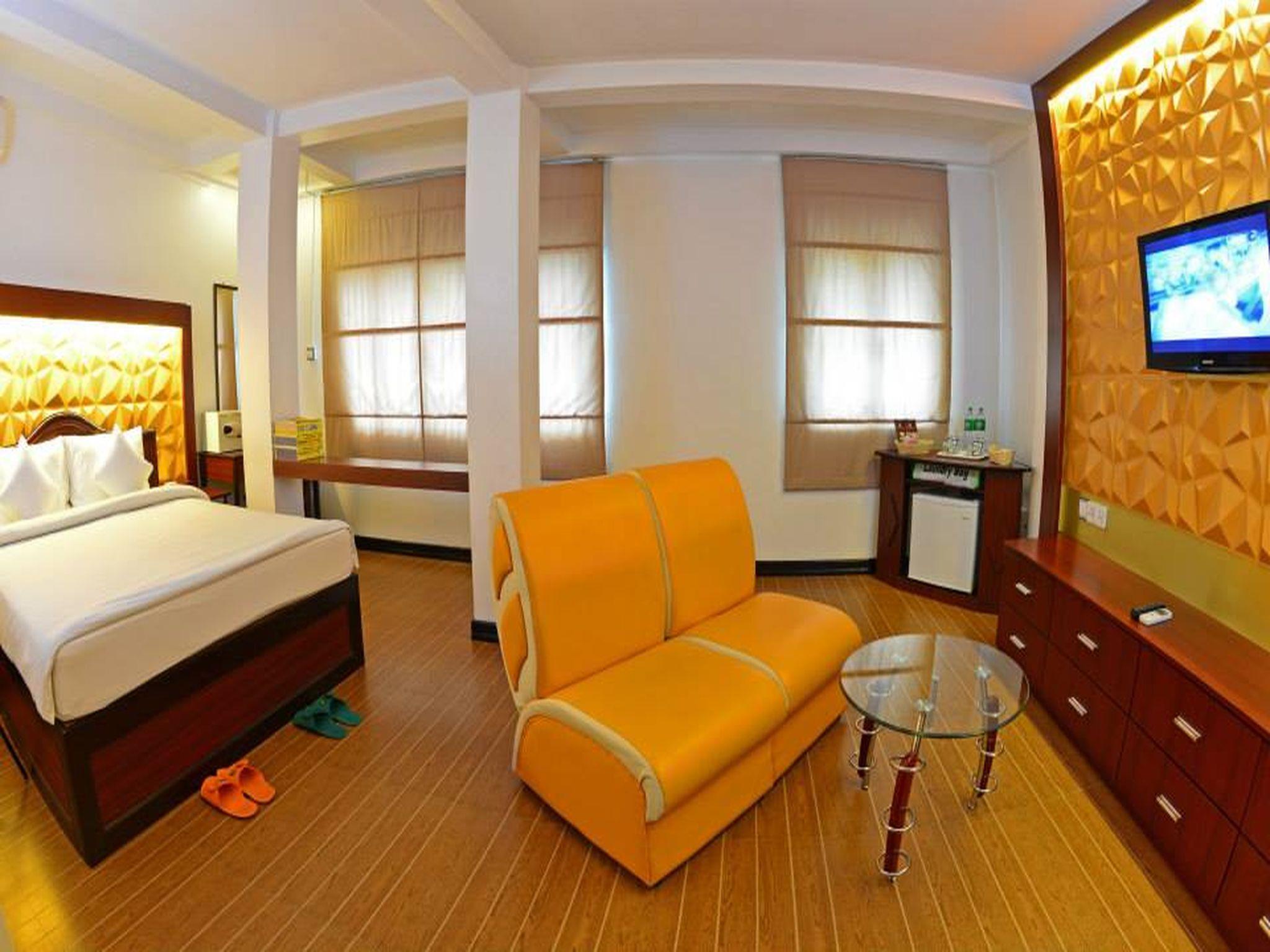 โรงแรมโคลเวอร์ โรงแรม