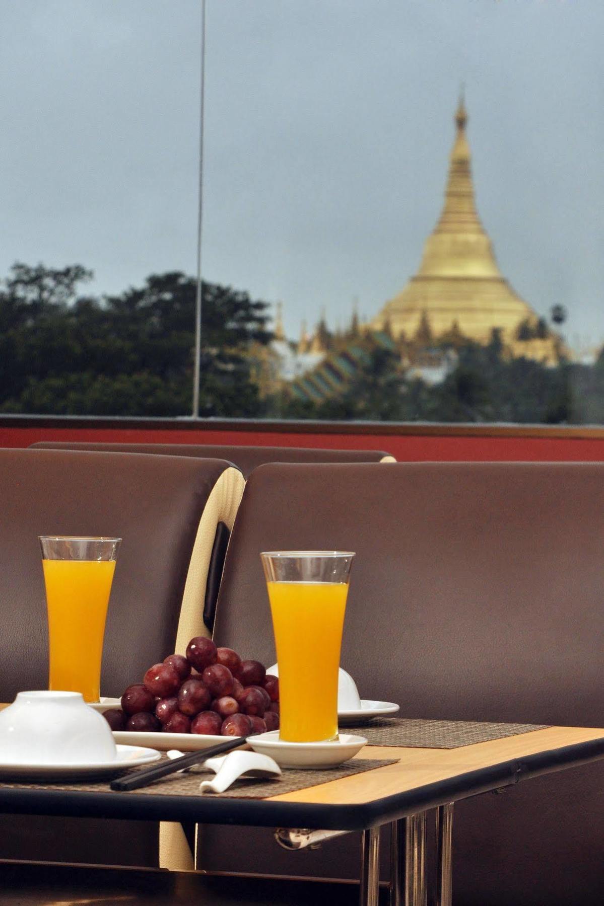 โรงแรมโคลเวอร์ โรงแรม 3*